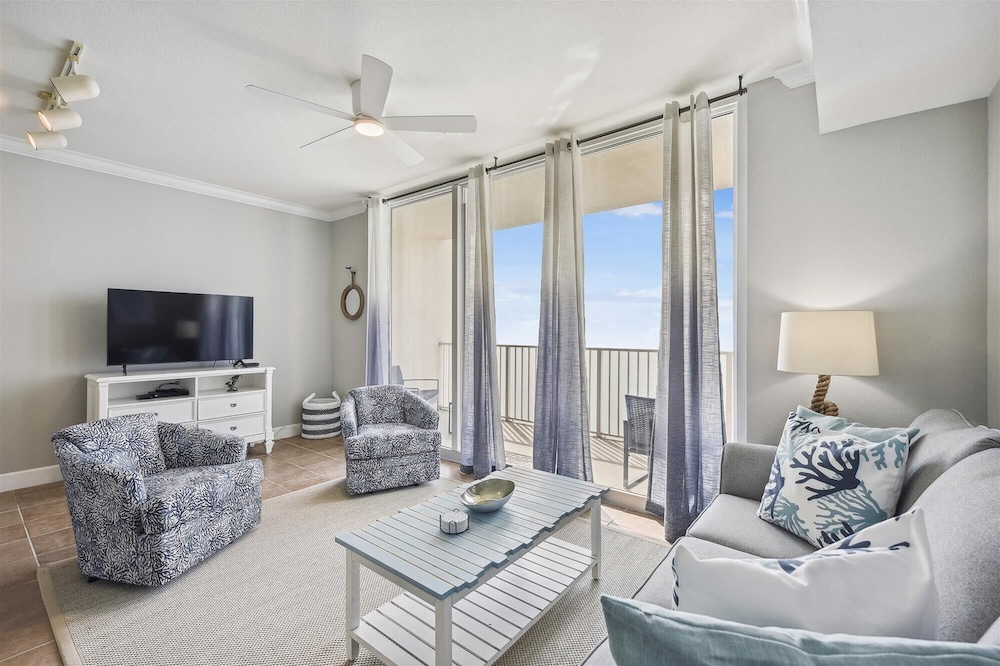 Tidewater by Book That Condo