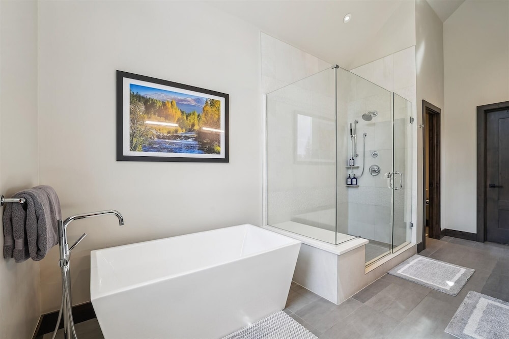 Chateau Breck 4 Bedroom Townhouse