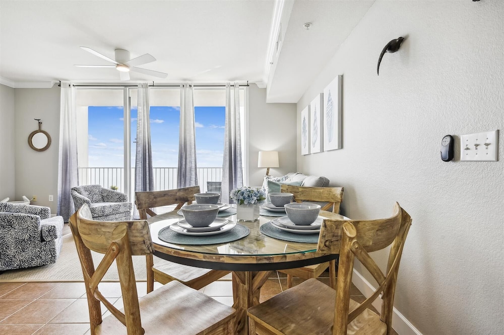 Tidewater by Book That Condo