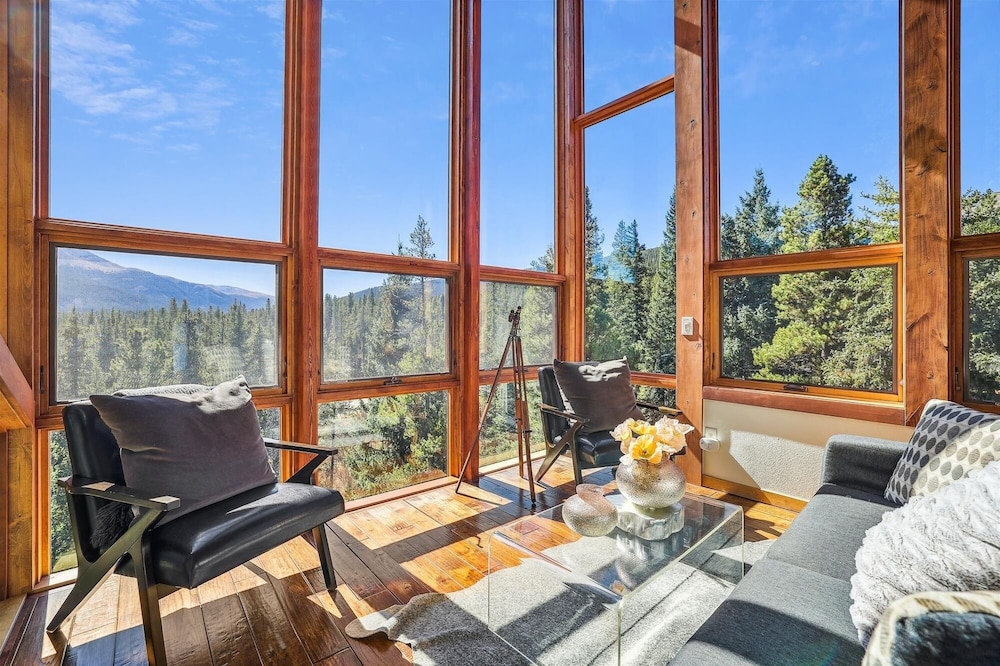 Summit Solitude Estate 3 Bedroom Home