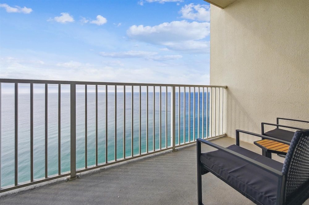 Tidewater by Book That Condo
