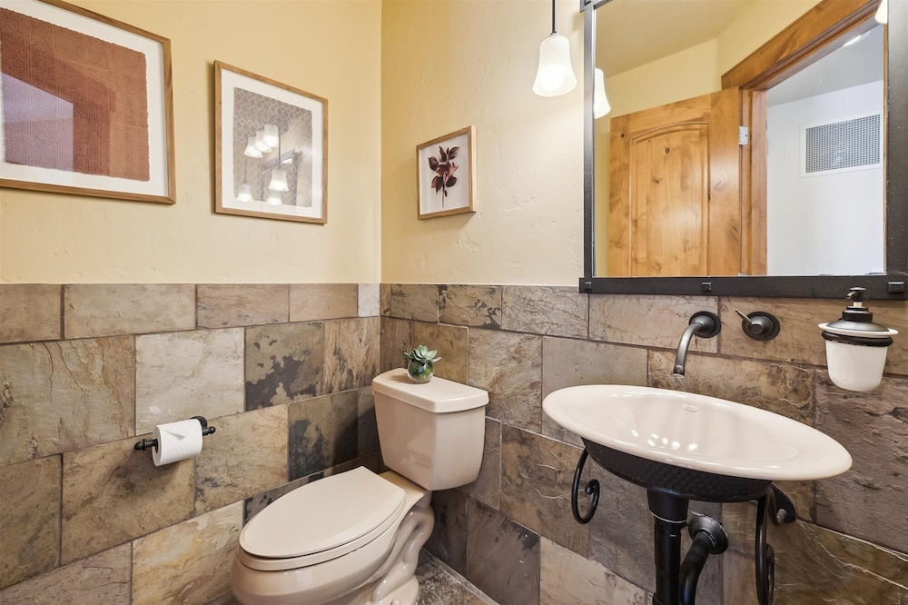 The Beaver Lodge At Breckenridge 4 Bedroom Home