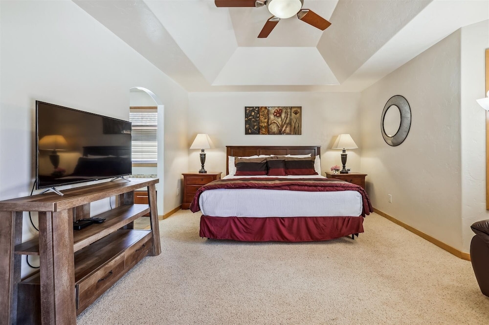 Legend Lake Lookout 4 Bedroom Home
