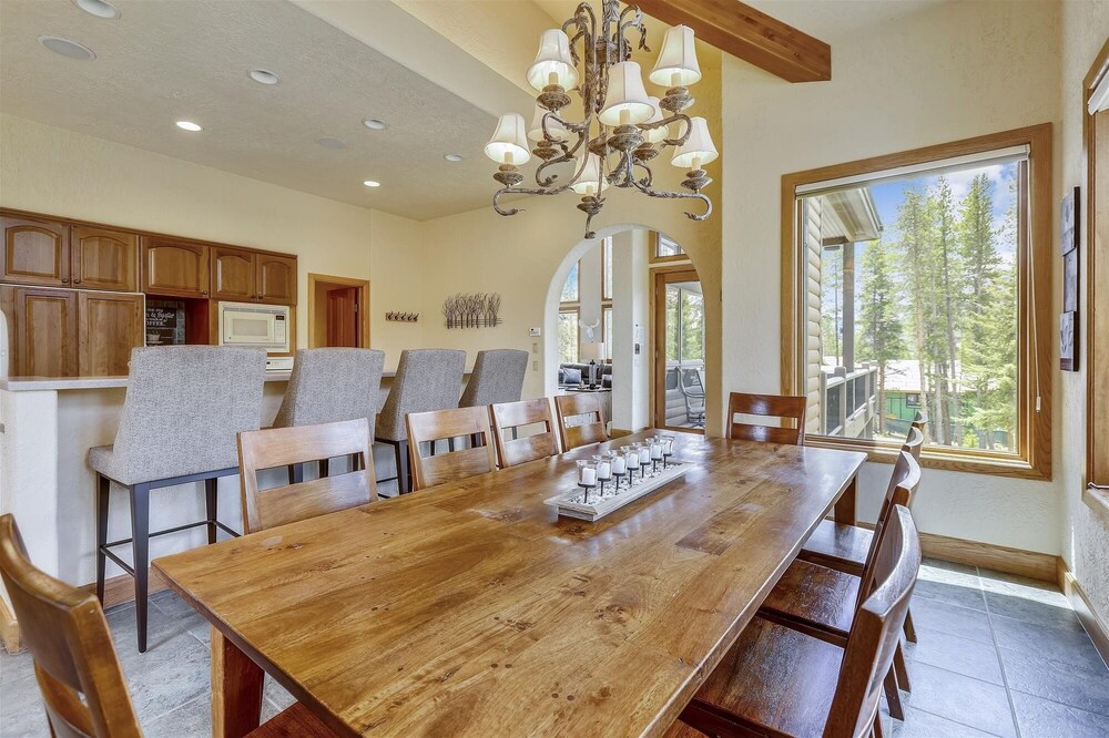 Evergreen Lodge