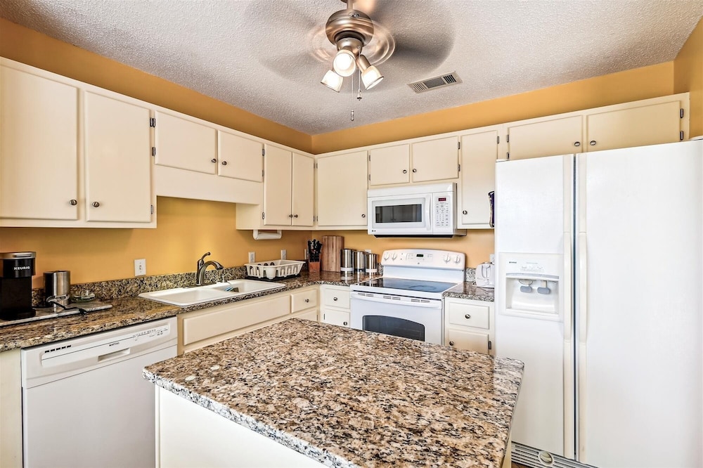 17007 Firenzo Ave 3 Bedroom Home