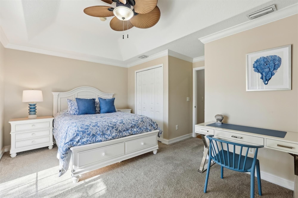 Beachside Bliss: 3BR Coastal Condo w/ Pools & Patio in St. Augustine