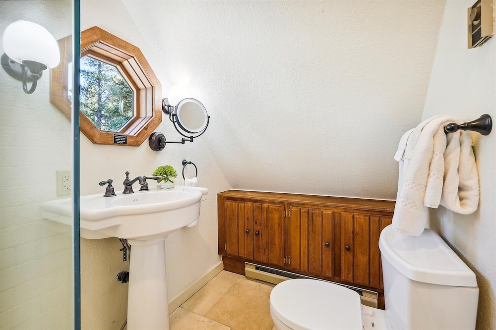 Summit Solitude Estate 3 Bedroom Home