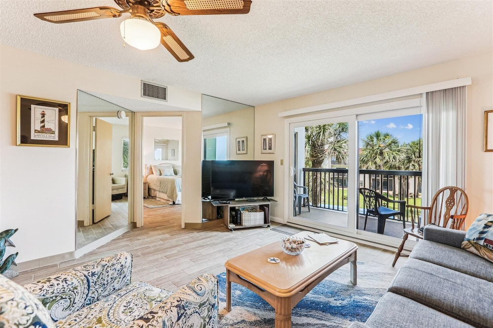 Cozy St. Augustine Getaway Scenic Views & Modern Comforts