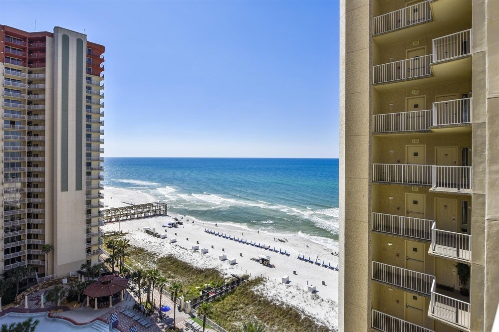 Shores Of Panama 1206 - Amazing Studio. Free Fun! Sleeps 3. Romantic 1 Bedroom Condo by RedAwning view 4