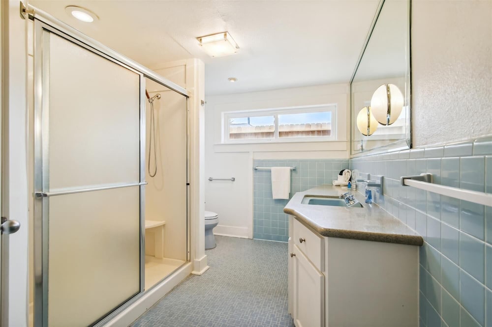 Amazing Bay by Ryson Vacation Rentals