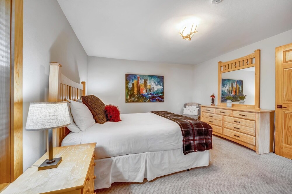 Powder Moose Villa