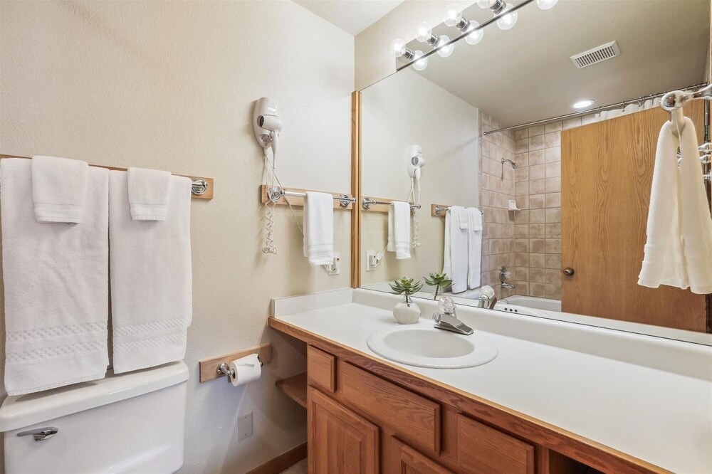 Cedars 24 3 Bedroom Duplex