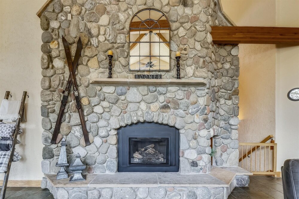 Evergreen Lodge