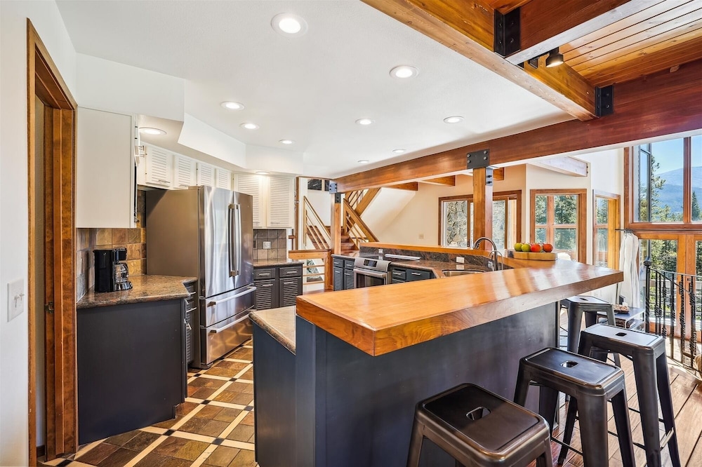 Summit Solitude Estate 3 Bedroom Home