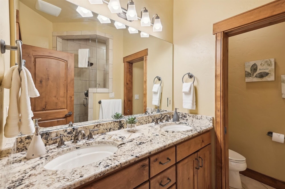 The Beaver Lodge At Breckenridge 4 Bedroom Home
