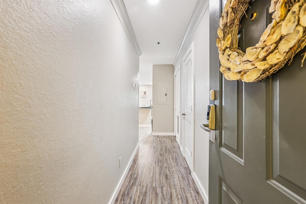 Ocean Gate I104