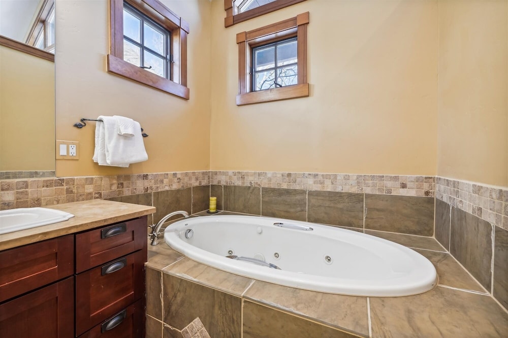 Silverado 4 Bedroom Townhouse