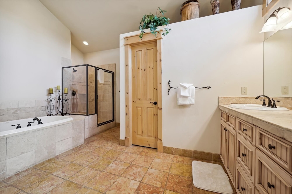 Cucumber Patch 44 4 Bedroom Townhouse by RedAwning