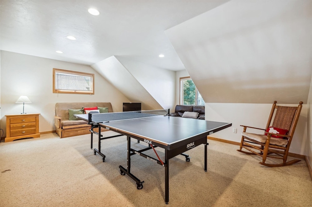 Legend Lake Lookout 4 Bedroom Home
