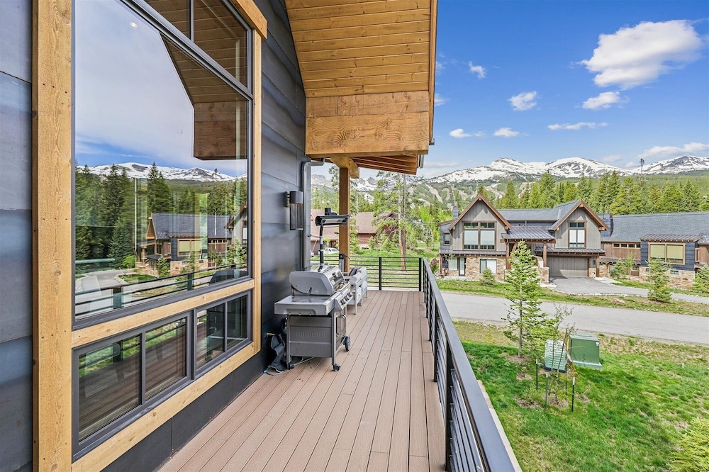 Chateau Breck 4 Bedroom Townhouse