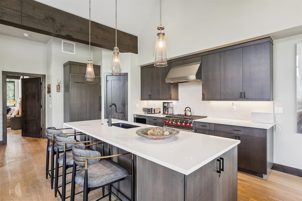 Chateau Breck 4 Bedroom Townhouse