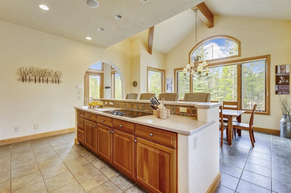 Evergreen Lodge