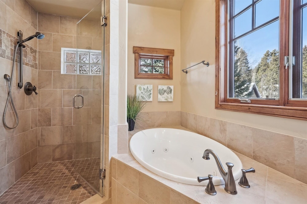 The Beaver Lodge At Breckenridge 4 Bedroom Home