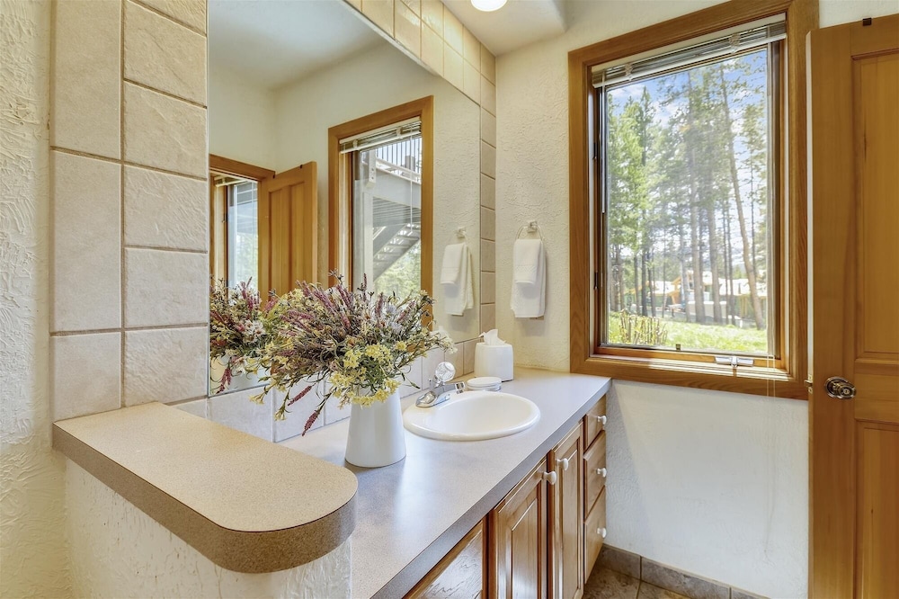 Evergreen Lodge