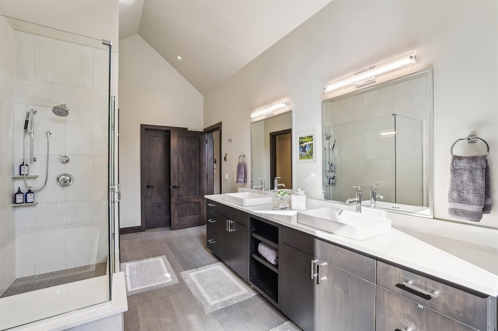 Chateau Breck 4 Bedroom Townhouse