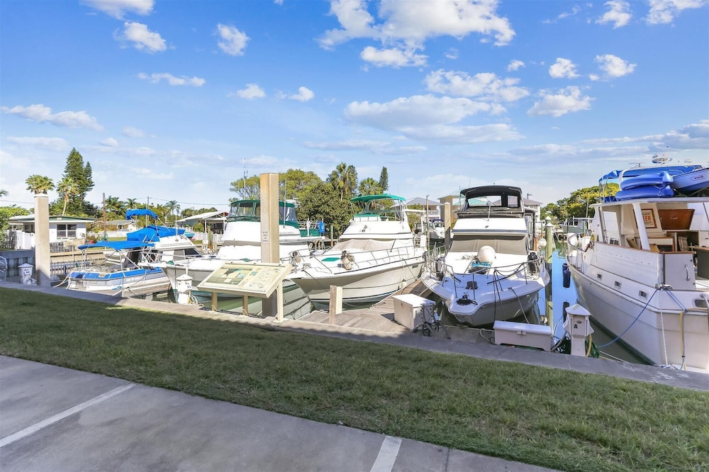 Madeira Bay Resort I 1505
