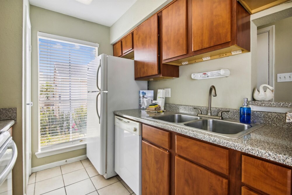 Palms at Cove View 1324 - Summer Daze view 4