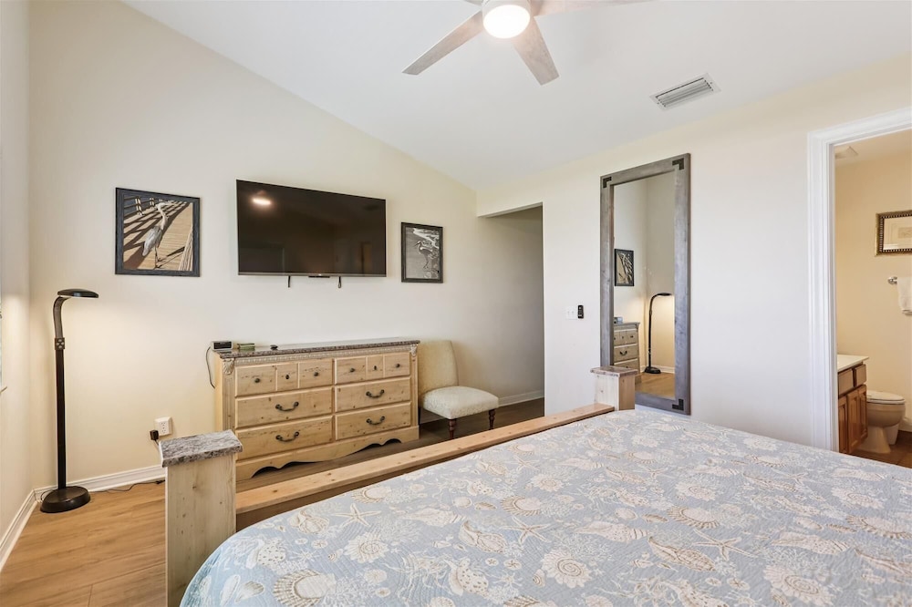 Sea Haven 512