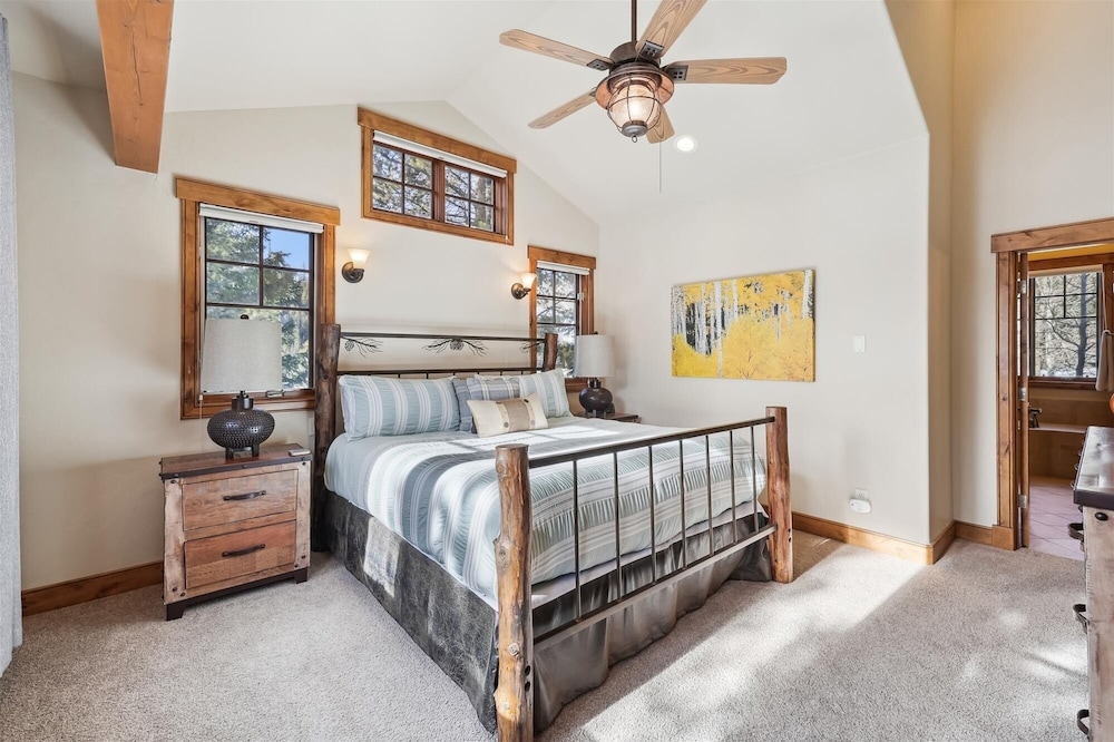 The Beaver Lodge At Breckenridge 4 Bedroom Home