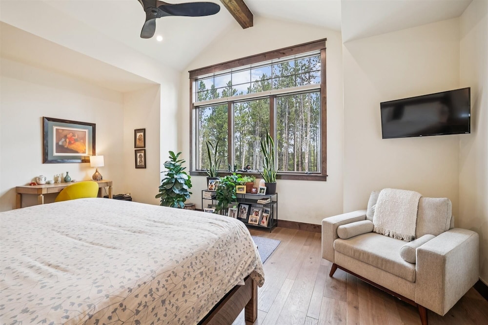 Breck Mountain Getaway 4 Bedroom Home