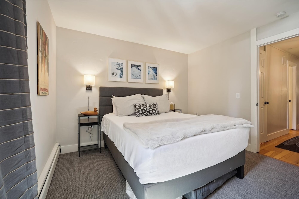 Gold Camp 54 2 Bedroom Condo