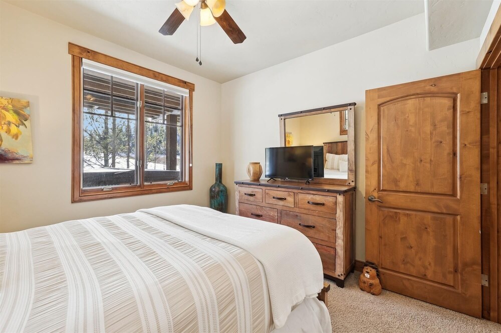 The Beaver Lodge At Breckenridge 4 Bedroom Home