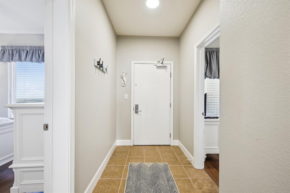 Tidewater by Book That Condo