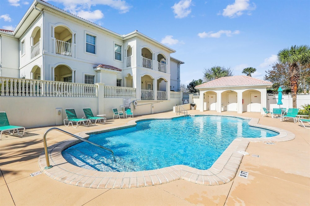 Beachside Bliss: 3BR Coastal Condo w/ Pools & Patio in St. Augustine