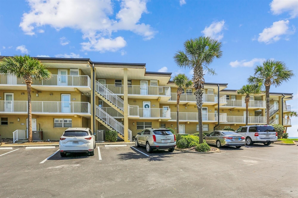Oceanic Luxury: Historic St. Augustine Gem