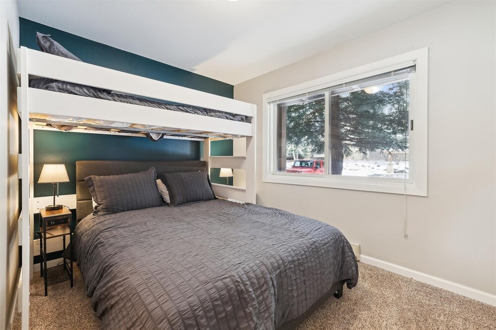 Snowdance 102a 3 Bedroom Condo
