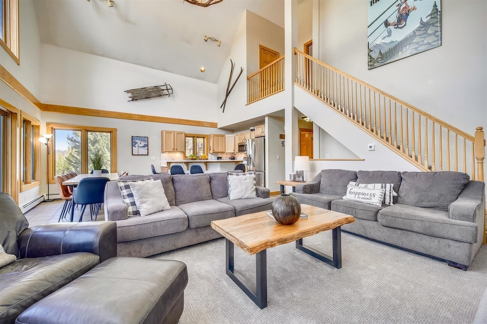 Powder Moose Villa
