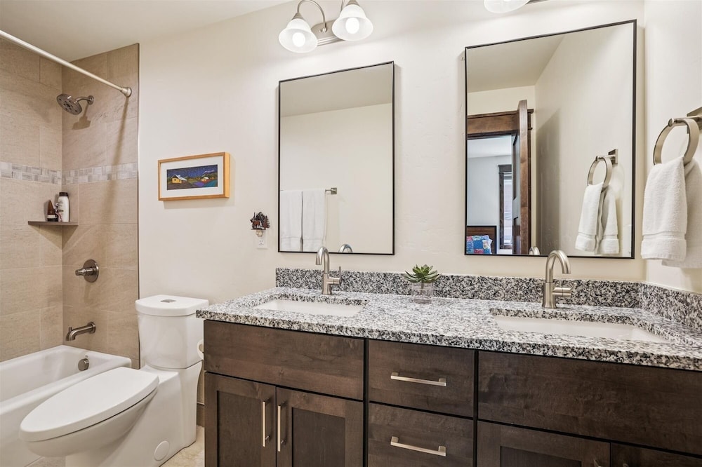 Breck Mountain Getaway 4 Bedroom Home