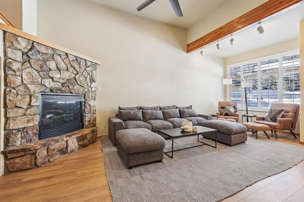 Cedars 24 3 Bedroom Duplex