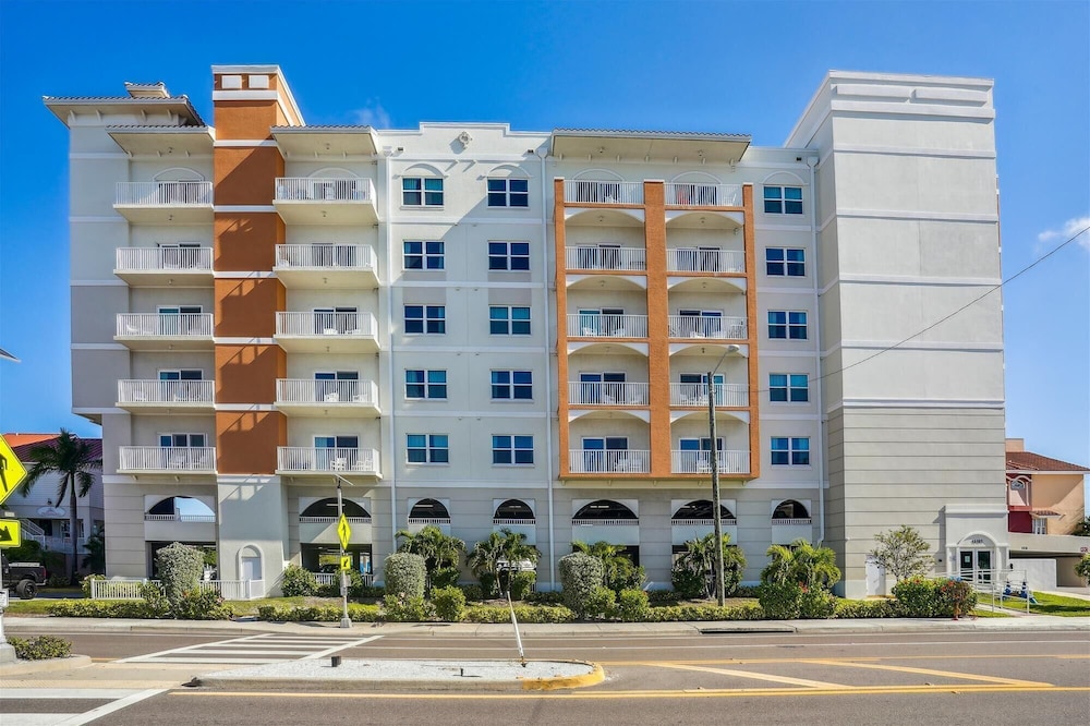 Madeira Bay Resort I 1408