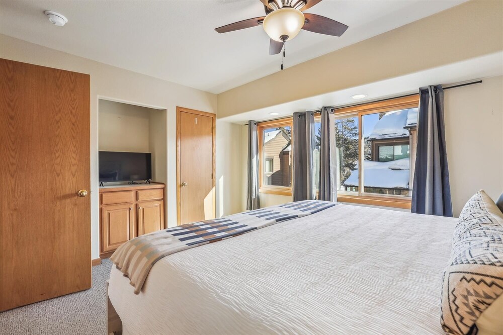 Cedars 24 3 Bedroom Duplex