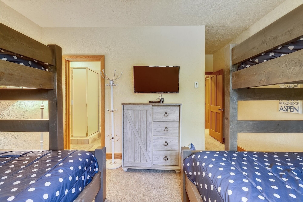 Evergreen Lodge