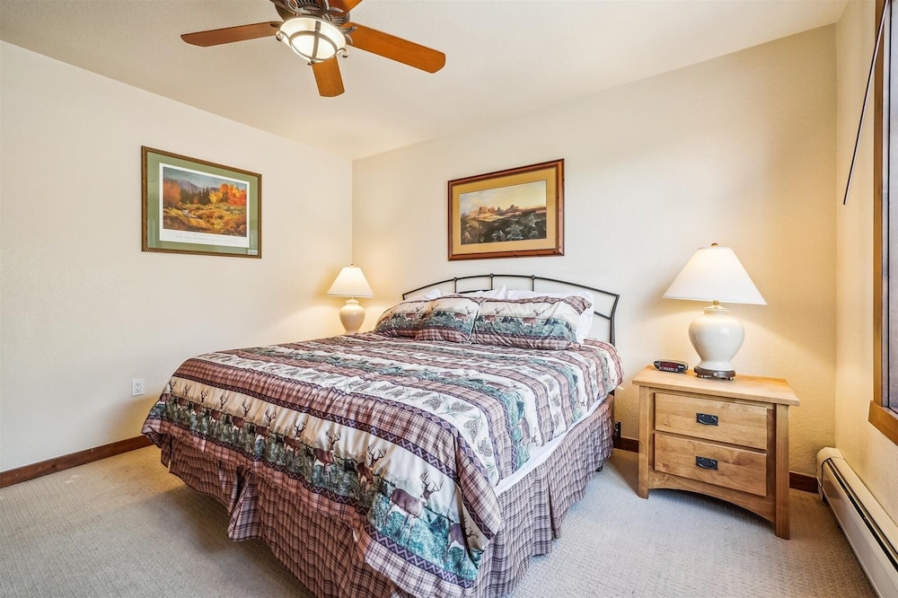 Main Street Station 3305 3 Bedroom Condo