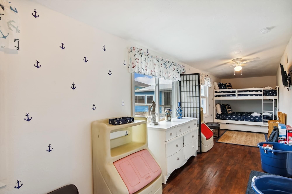 Coral Cottage view 4