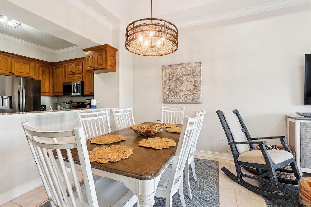 Beachside Bliss: 3BR Coastal Condo w/ Pools & Patio in St. Augustine