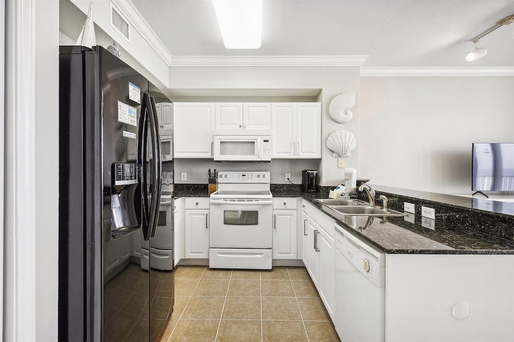 Tidewater by Book That Condo